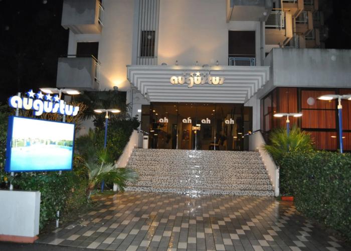 Hotel Augustus