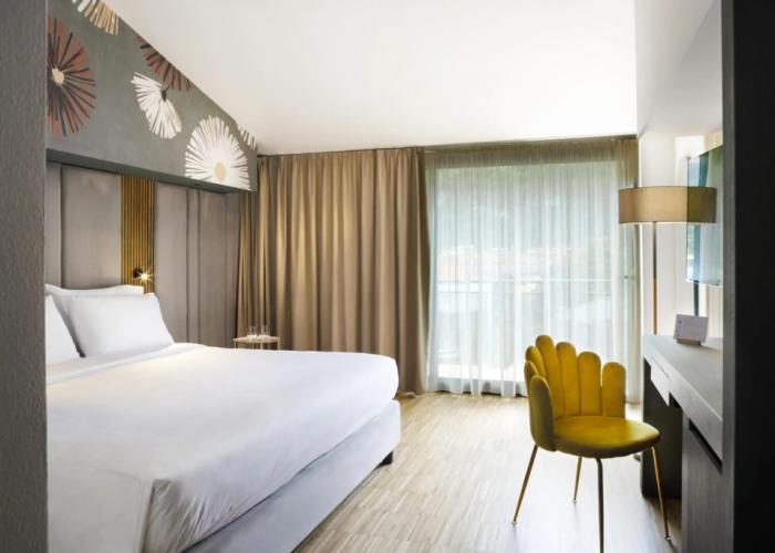 Astoria Resort