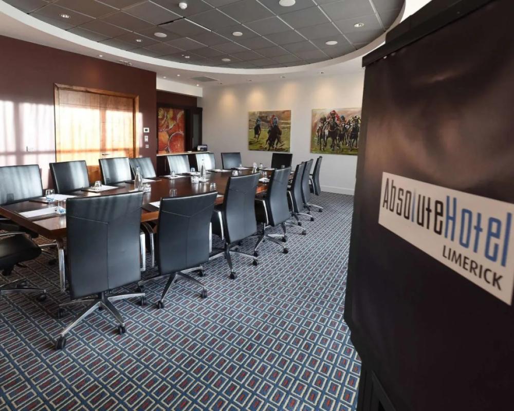 фото Absolute Hotel Limerick