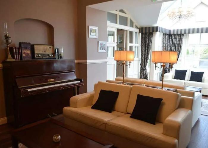 Woodfield House Hotel