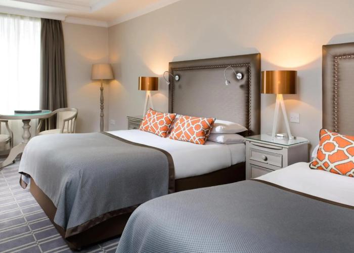 Meadowlands Hotel