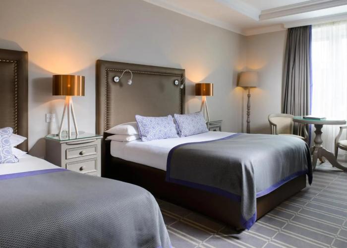 Meadowlands Hotel