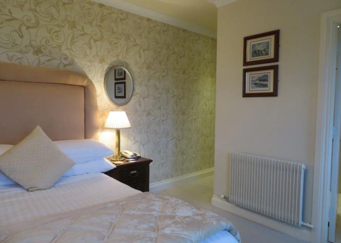 Brook Manor Lodge