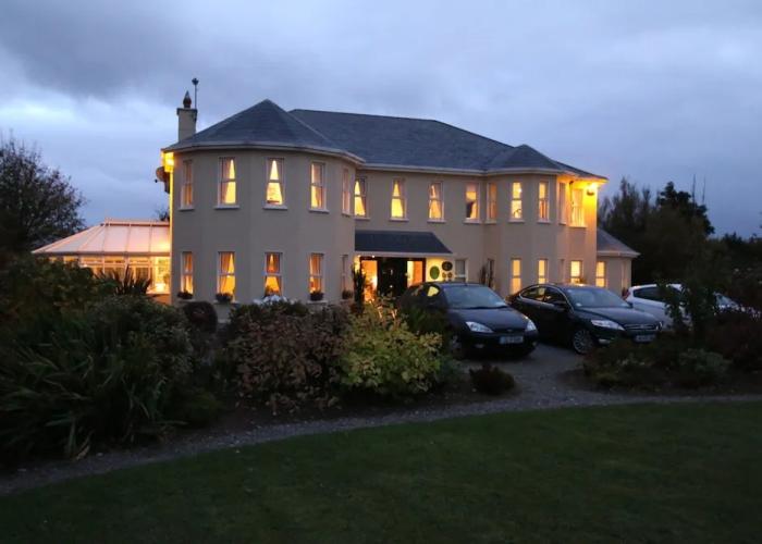 Brook Manor Lodge