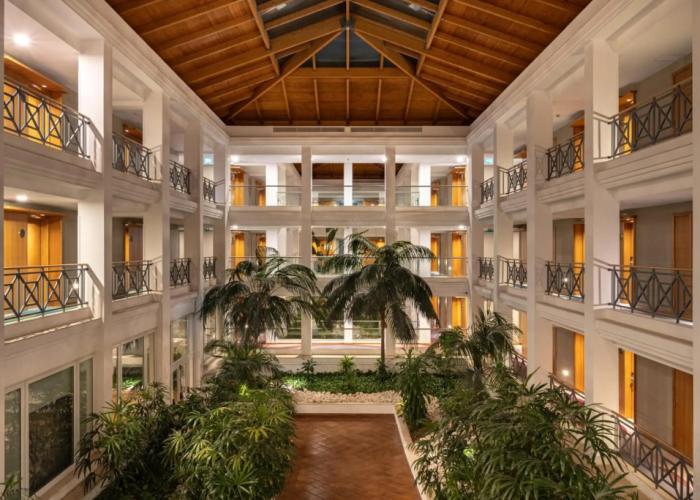 Onyria Quinta da Marinha Hotel