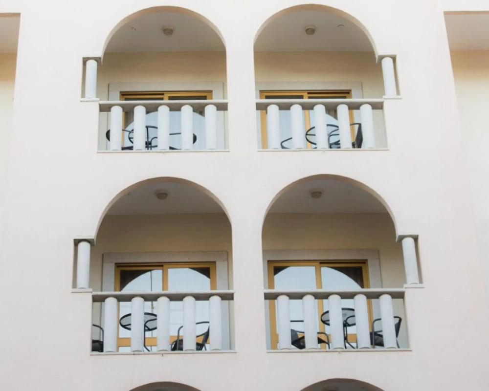 Hotel Rainha D. Amelia, Arts & Leisure