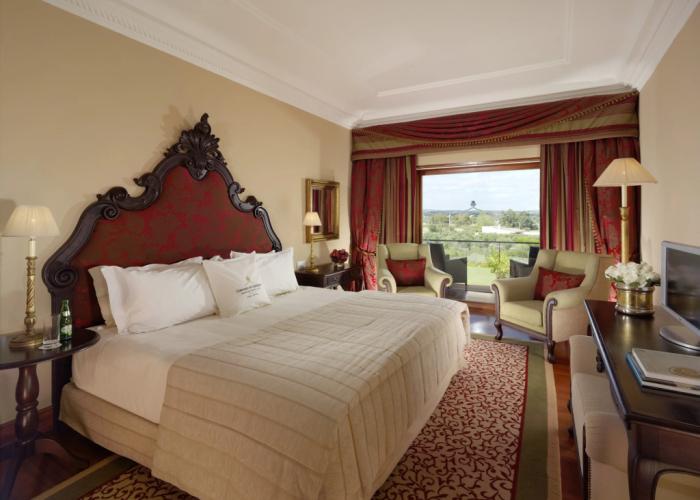 Convento do Espinheiro, Historic Hotel & Spa