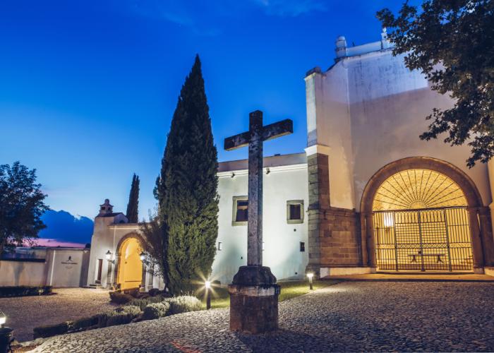 Convento do Espinheiro, Historic Hotel & Spa