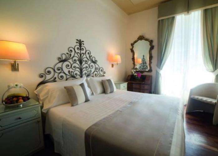 Hotel Jolanda