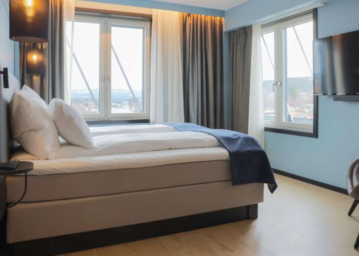 Home Hotel 1624