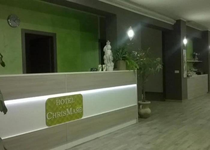 ChrisMare Hotel