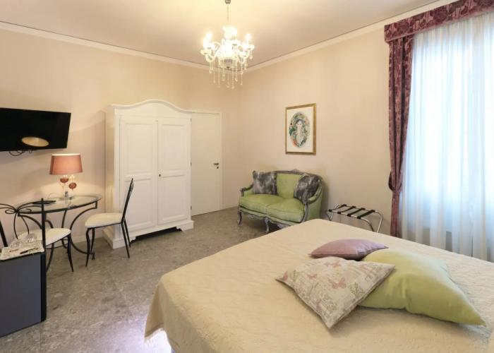 Porta Di Mezzo Luxury suites and rooms