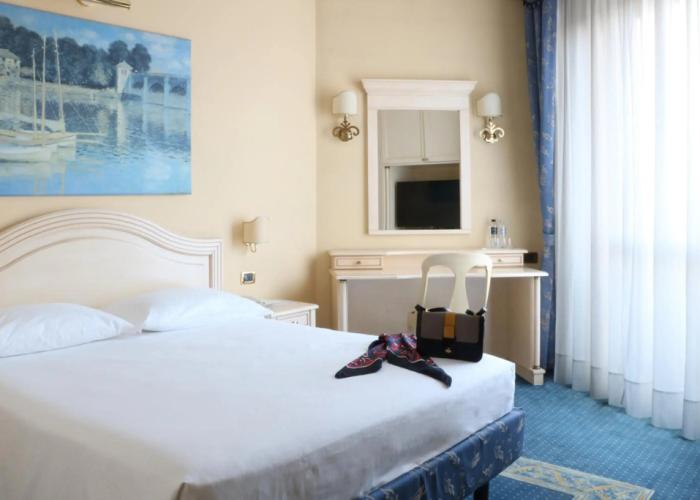 Panoramic Hotel Plaza
