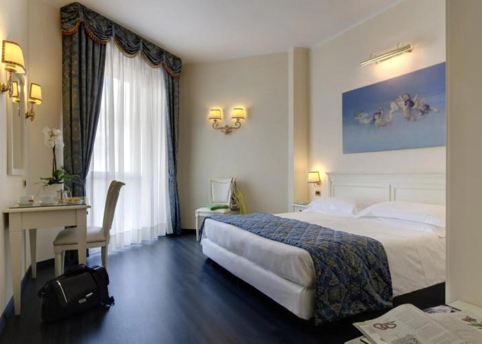 Panoramic Hotel Plaza