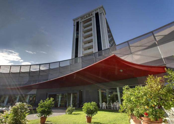 Panoramic Hotel Plaza