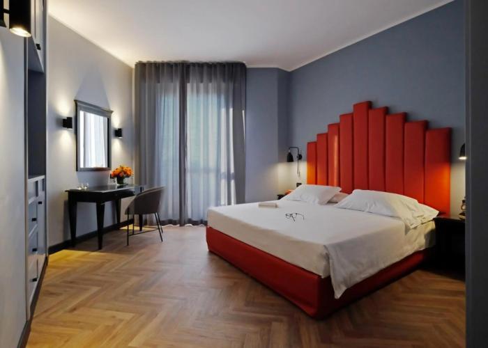 Panoramic Hotel Plaza