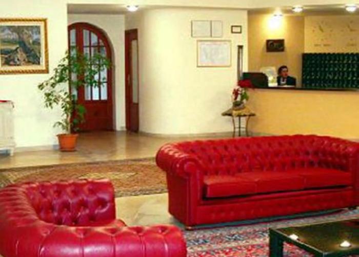 Hotel Akrabello