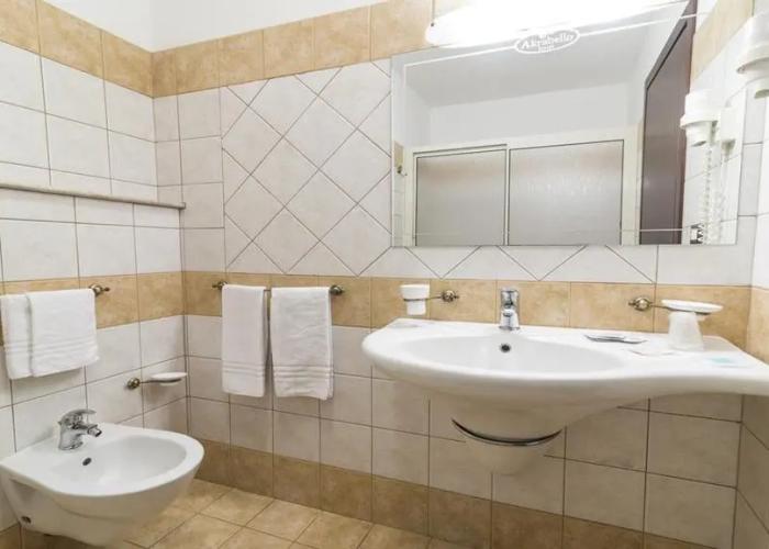Hotel Akrabello