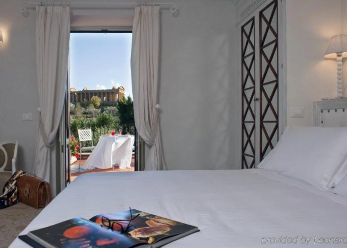 Villa Athena Resort