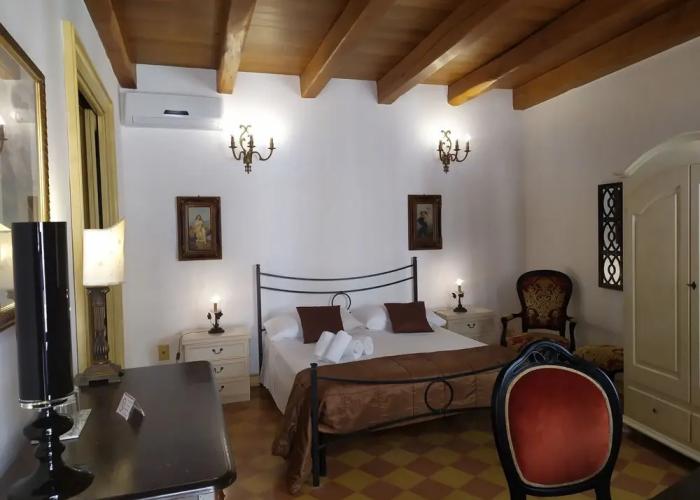 Atenea Luxury Suites