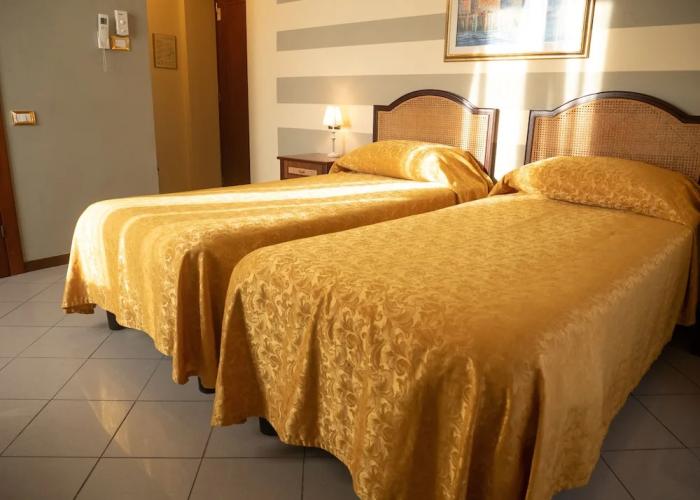 Dipendenza Hotel Londra