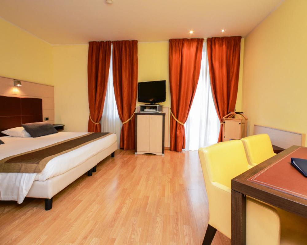 фото Hotel Master