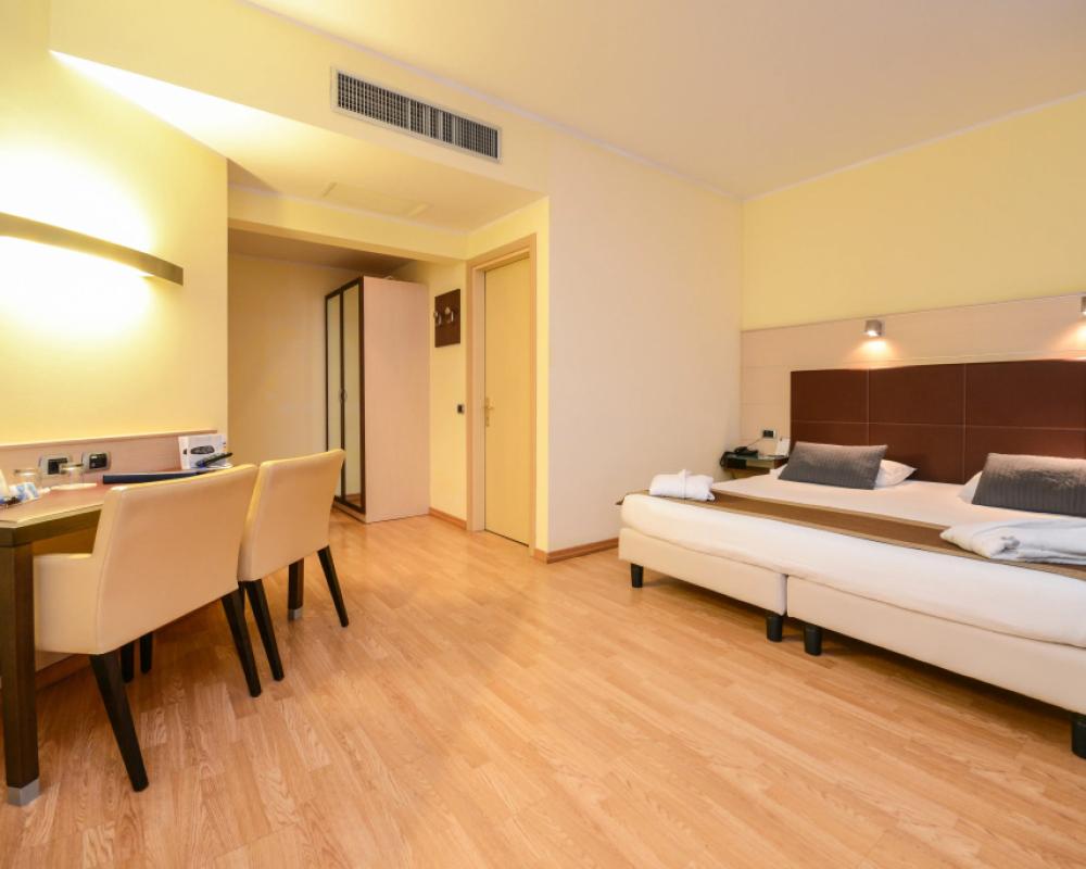 фото Hotel Master