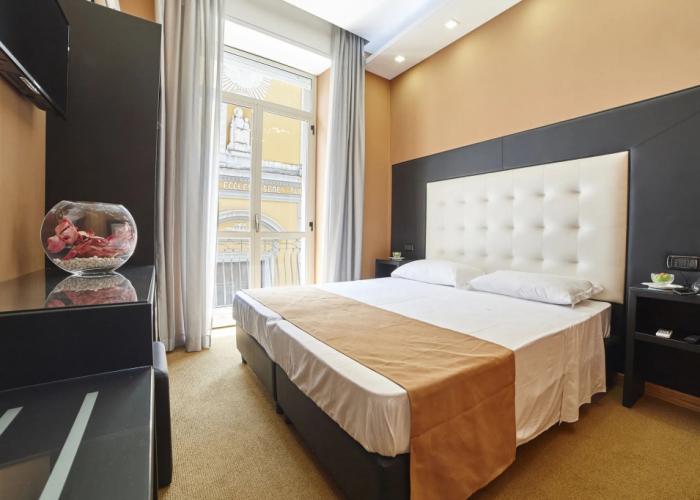 Sweet Central Hotel