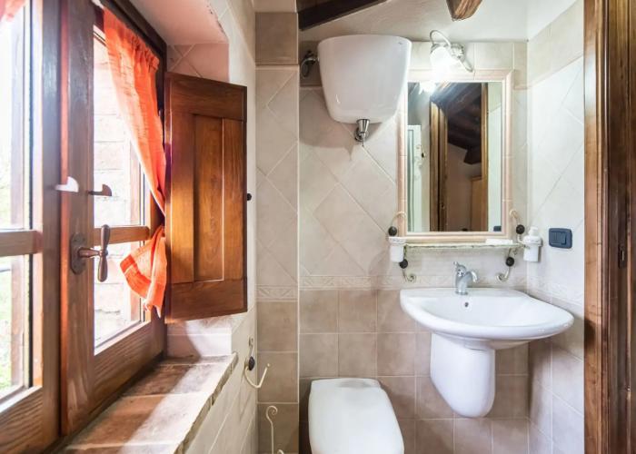 Farmhouse in Citta di Castello With Pool