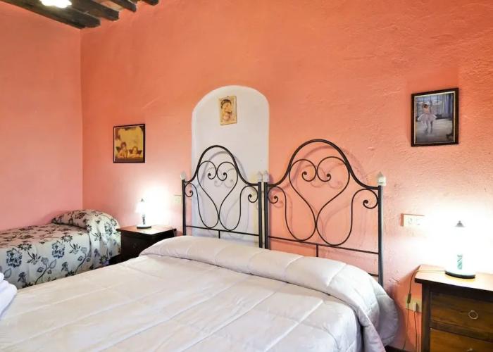 Rustic Holiday Home in Citta di Castello With Swimming Pool