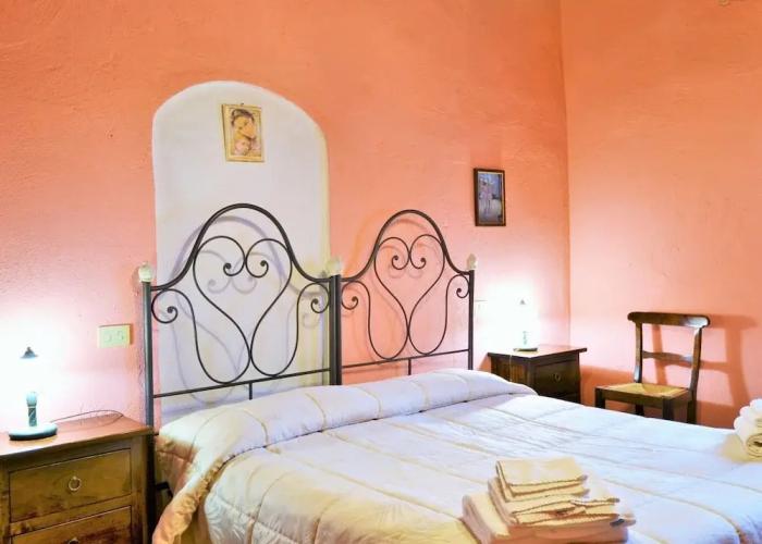 Rustic Holiday Home in Citta di Castello With Swimming Pool
