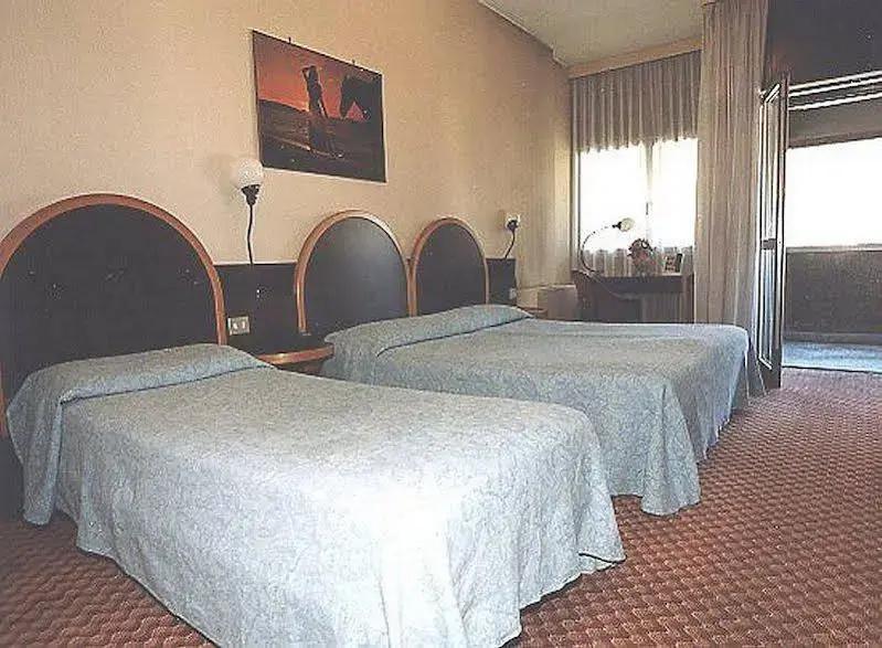 фото B&B Hotel Como Baradello