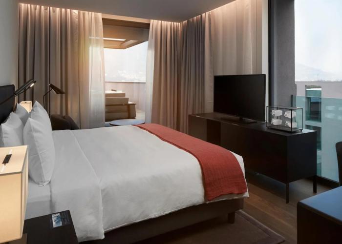 Hilton Lake Como Hotel