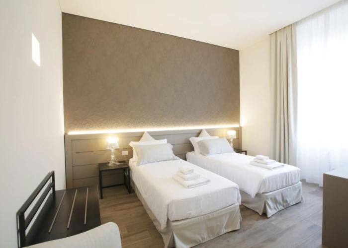 Villa Liberty - Lake Como Rooms & SPA