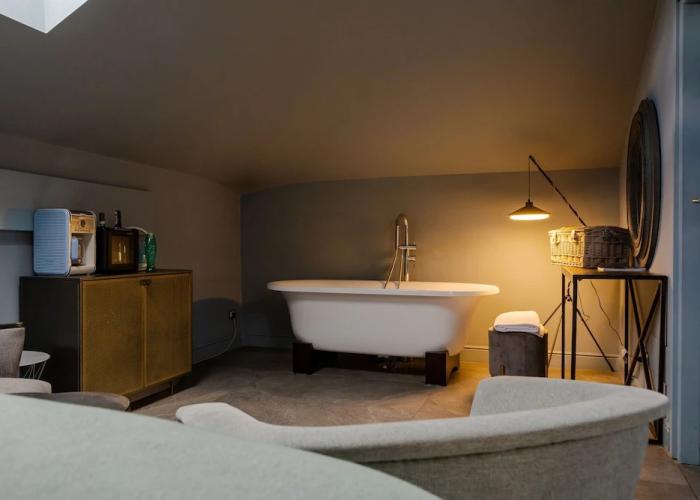Bello Lake Como Suites