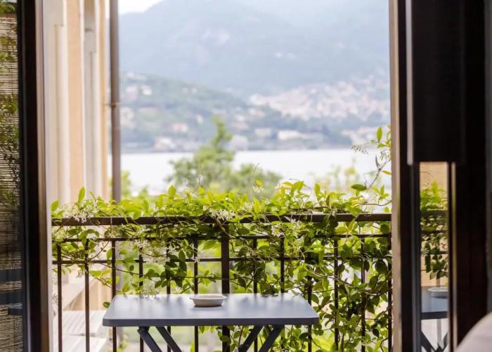 Bello Lake Como Suites
