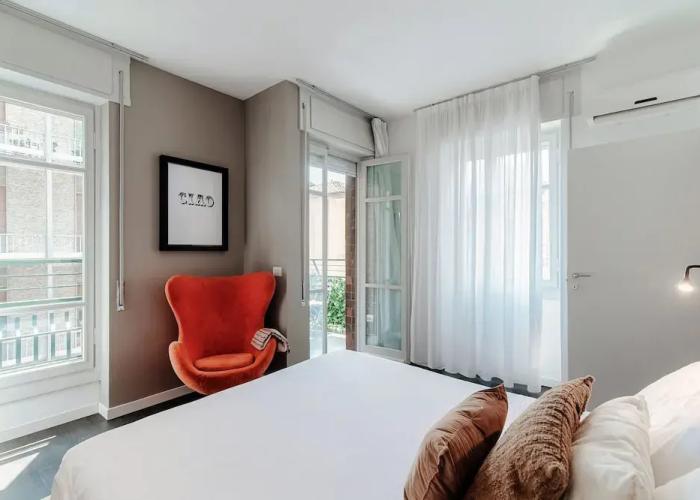 MyHomeInComo - Art Design Suites