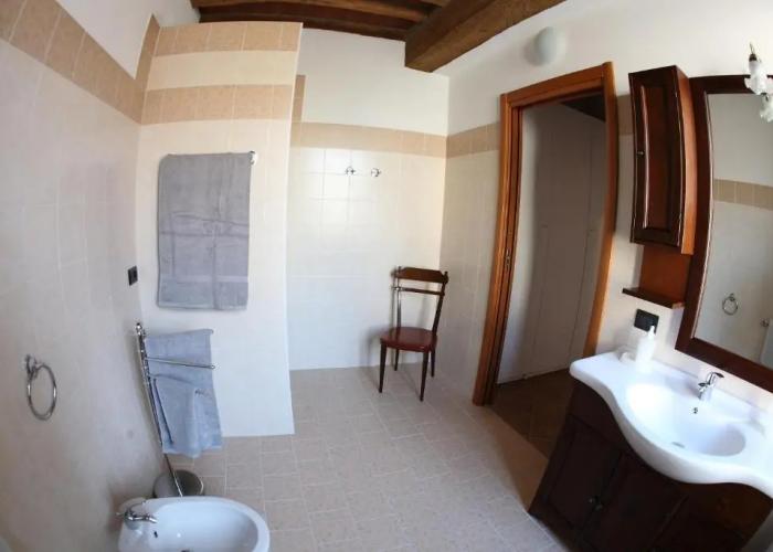 B&B Stradivari