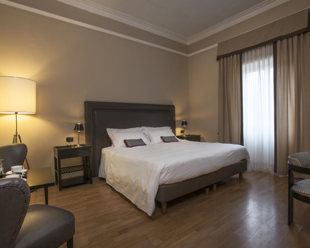 Ambasciatori Place Hotel