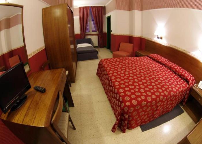 Hotel Iris Crillon