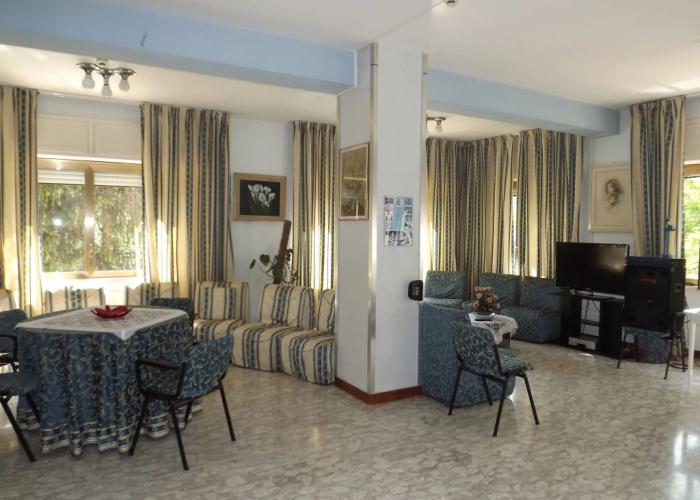 King Hotel