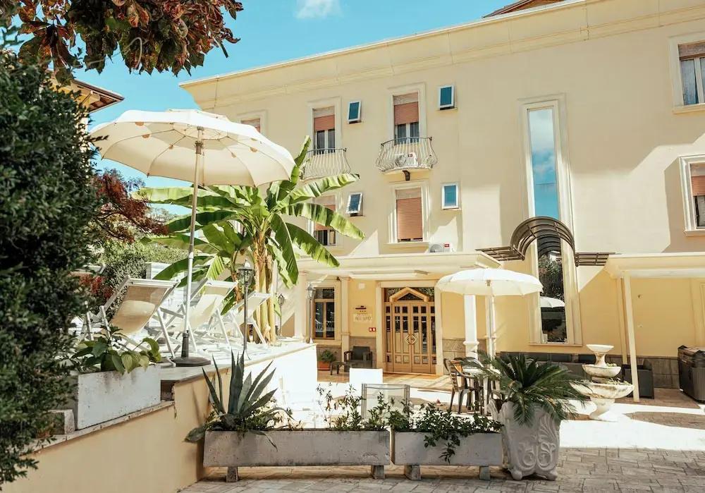 фото ALBERGO RISTORANTE BELSITO FIUGGI Nhost