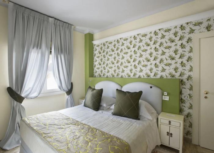 Augustus Hotel & Resort