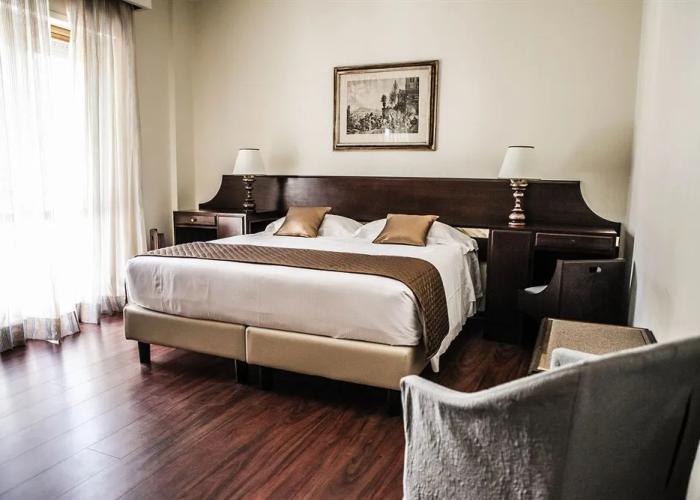 St. Mauritius Hotel