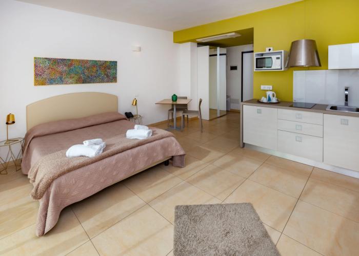 Zeus Residence Hotel