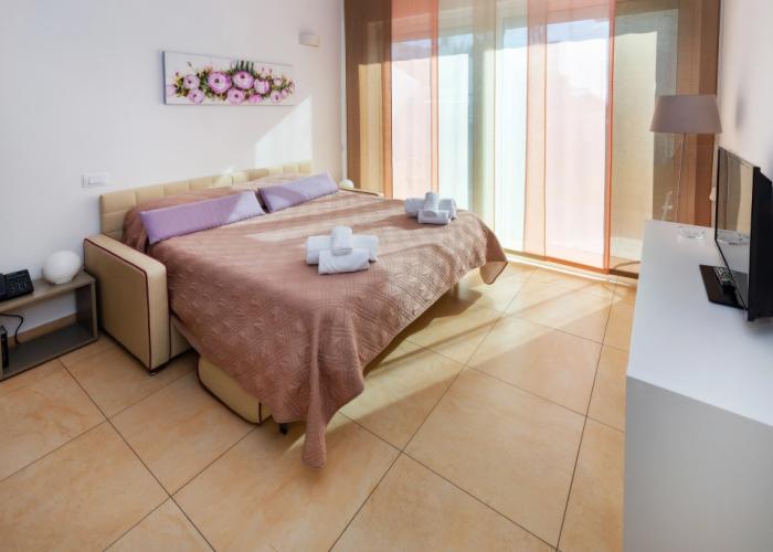 Zeus Residence Hotel