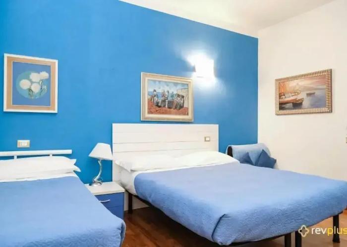 Lia Rooms