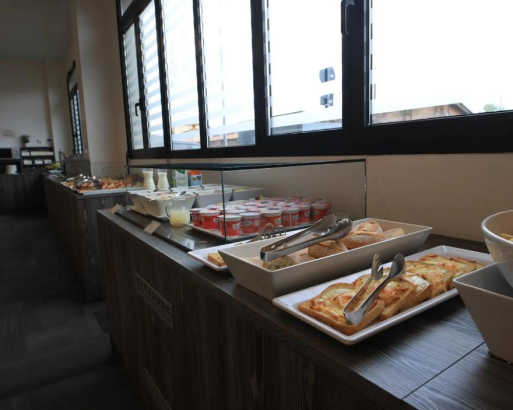 фото Hotel Tiby