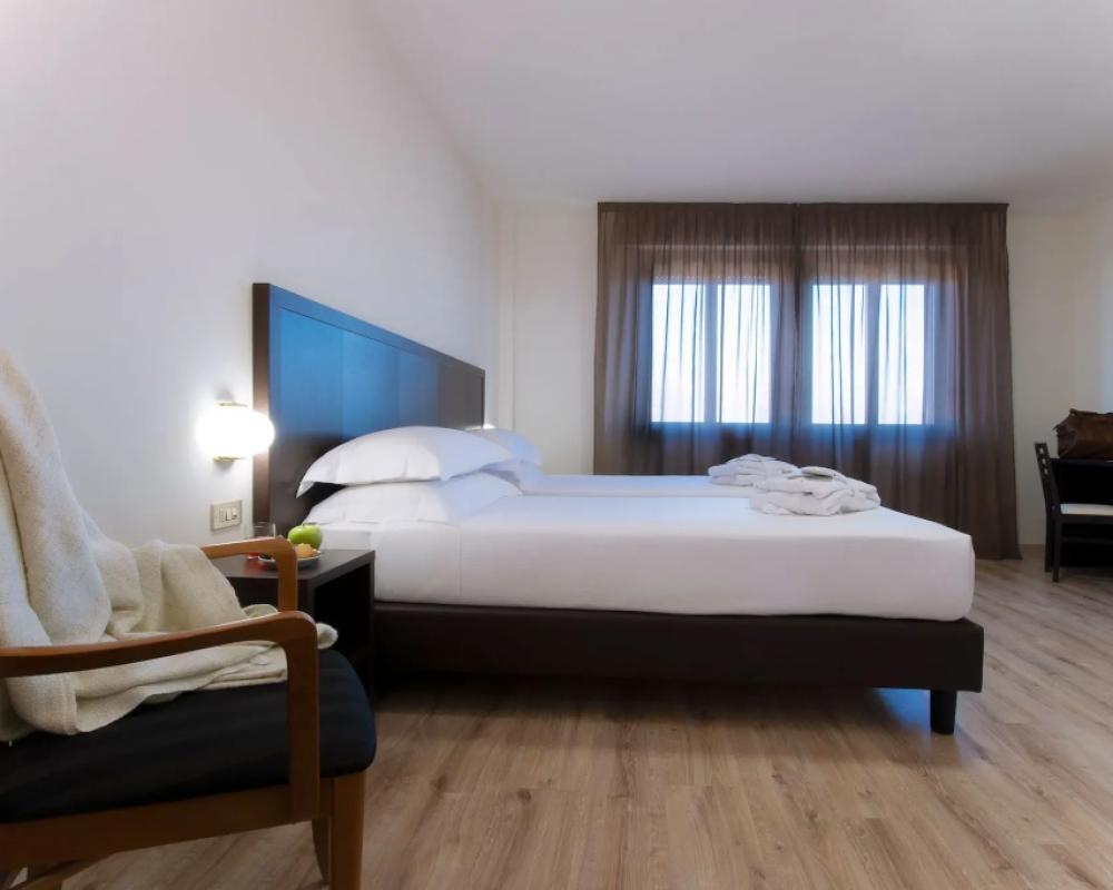 фото CDH Hotel Modena