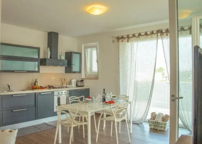 TD Villa Patrizia Pool Alfresco Kitchen